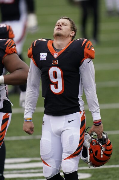 Hurting Mayfield Browns score late outduel Bengals 37 34 AP News